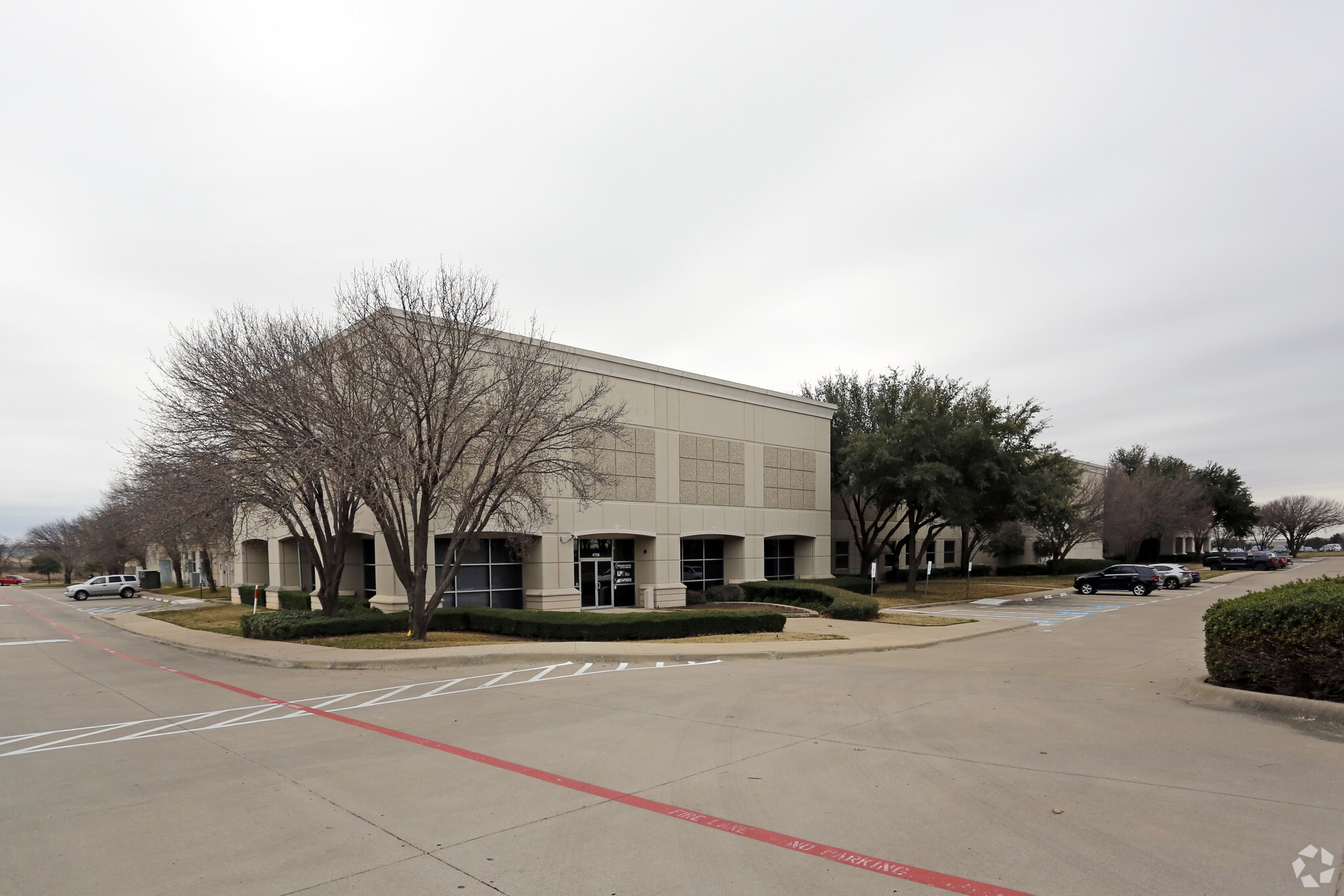 4700-4708 Mercantile Dr, Fort Worth, TX à louer Photo de l’immeuble– Image 1 sur 6