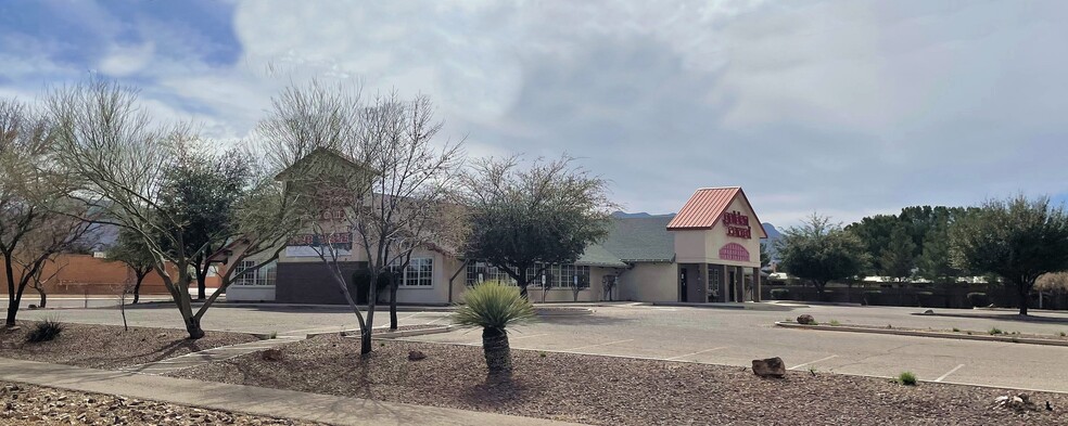 798 S Highway 92, Sierra Vista, AZ à louer - Photo de l’immeuble – Image 1 sur 3