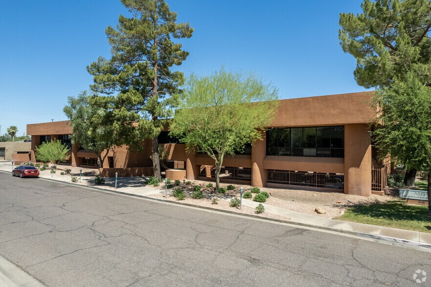 2100 N Central Ave, Phoenix, AZ à louer - Photo principale – Image 1 sur 11