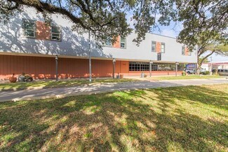 Plus de détails pour 612 W Texas Ave, Baytown, TX - Logement à vendre