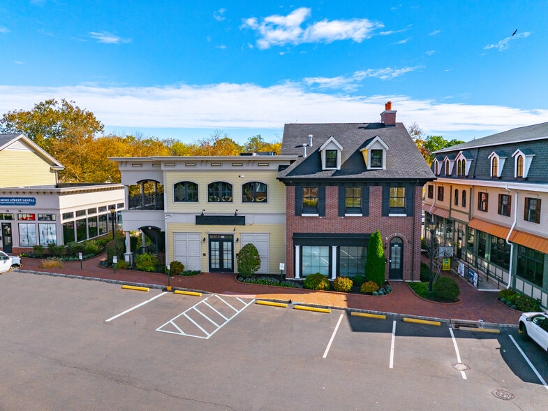 250-254 N Sycamore St, Newtown, PA à louer - Photo de l’immeuble – Image 1 sur 17