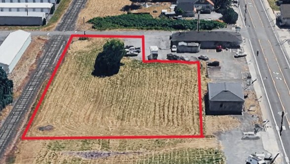 180 SE 10th St, Dundee, OR à vendre - Autre – Image 2 sur 4
