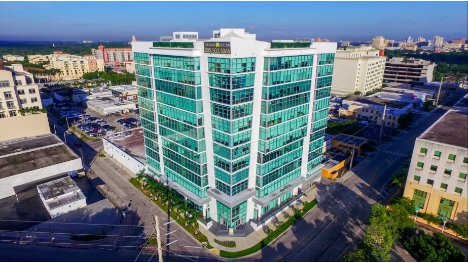 3150 SW 38th Ave, Coral Gables, FL à louer Photo principale– Image 1 sur 5