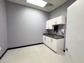 5420-5466 Beckley Rd, Battle Creek, MI à louer Photo de l’immeuble– Image 2 sur 3