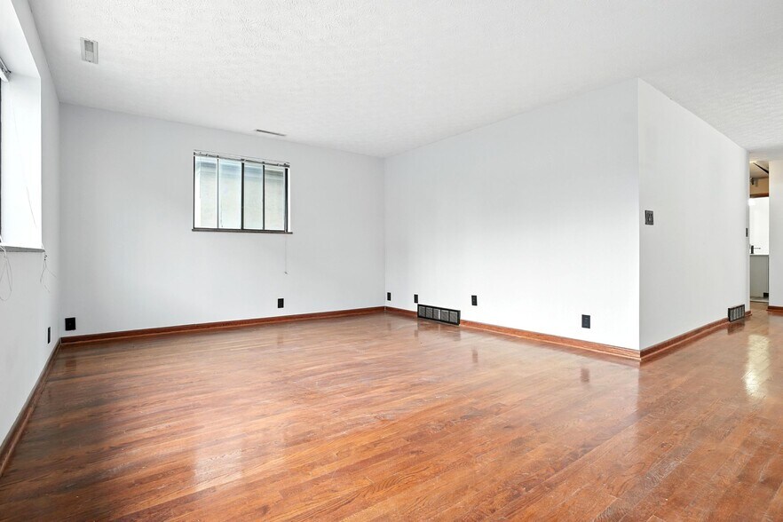 295 E Whittier St, Columbus, OH à vendre - Photo de l’immeuble – Image 3 sur 45
