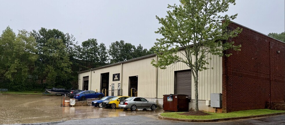 1685 Redi Rd, Cumming, GA à louer - Photo de l’immeuble – Image 3 sur 6