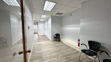 8000 N Federal Hwy, Boca Raton, FL à louer Photo intérieure– Image 2 sur 8