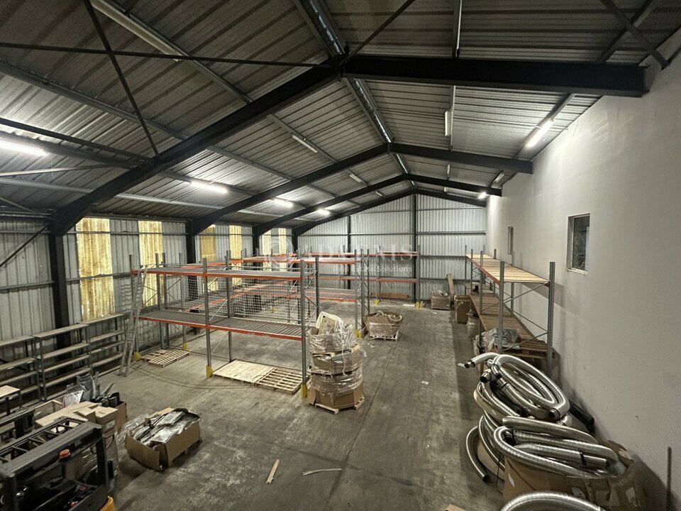 Industriel/Logistique dans Bages à louer Photo intérieure– Image 1 sur 10