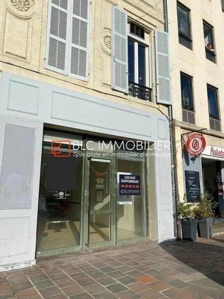 Local commercial dans Marseille à louer - Photo de l’immeuble – Image 1 sur 11