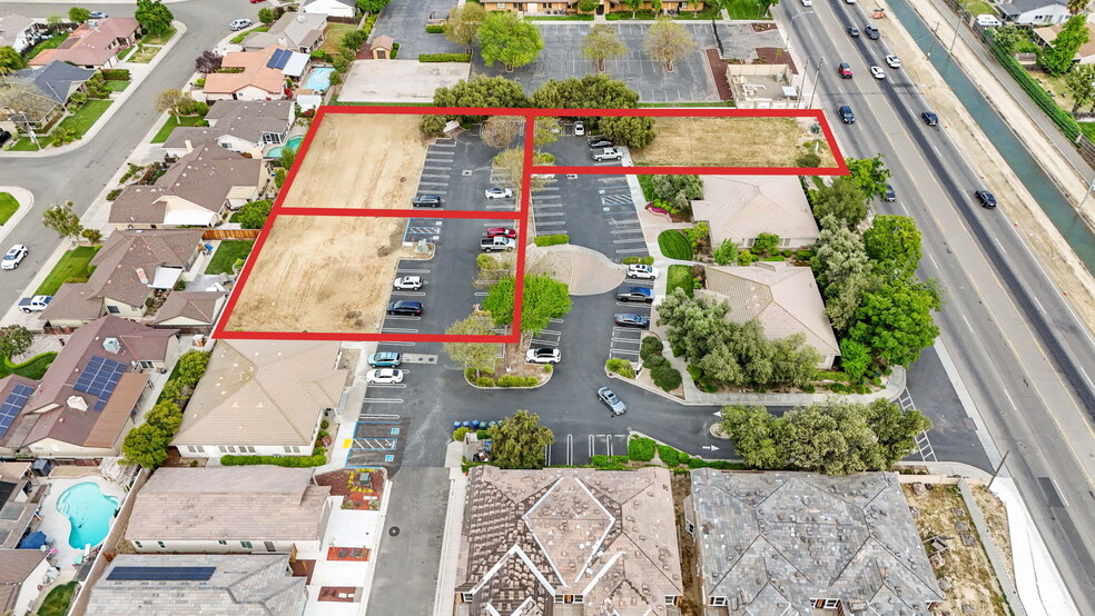 2511 E Hatch Rd, Modesto, CA à vendre - Photo de l’immeuble – Image 3 sur 21
