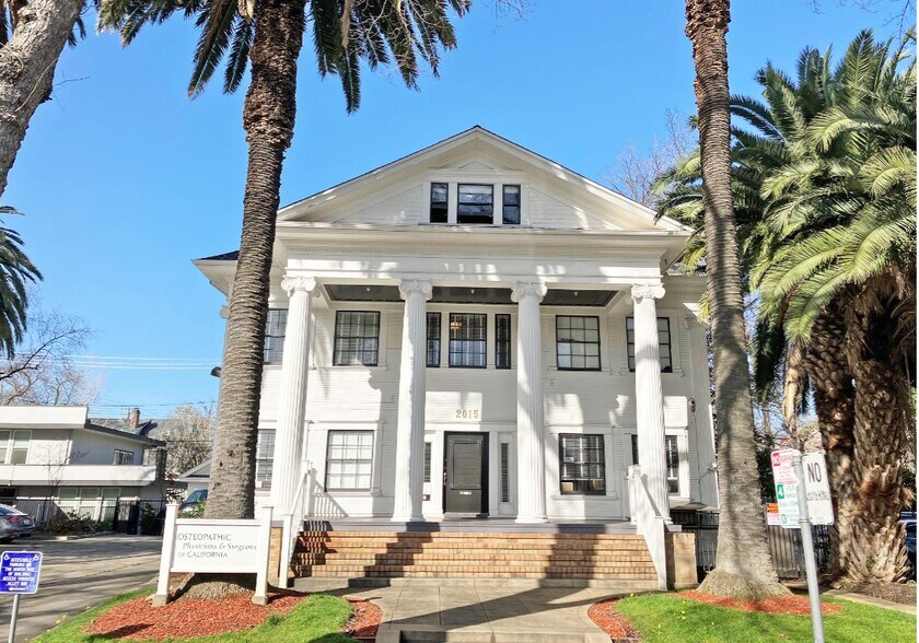2015 H St, Sacramento, CA à louer - Photo de l’immeuble – Image 1 sur 3