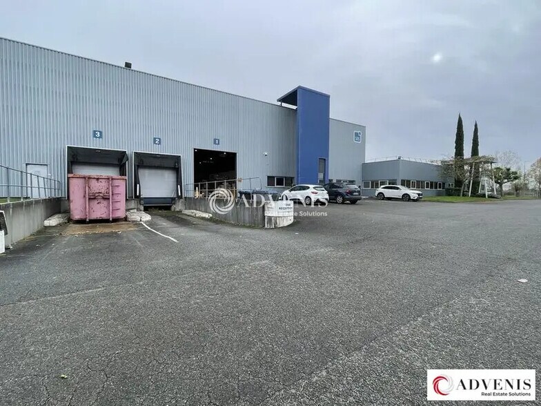 Industriel/Logistique dans Blanquefort à louer - Photo de l’immeuble – Image 1 sur 8