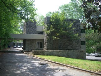 Plus de détails pour 3700 Longview Dr, Chamblee, GA - Bureau à louer