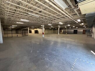 Plus de détails pour 3 Fergueson Dr, Parkersburg, WV - Local d'activités à louer