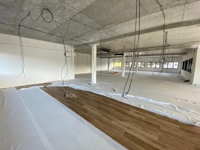 Bureau dans Éguilles à vendre - Photo de l’immeuble – Image 2 sur 3