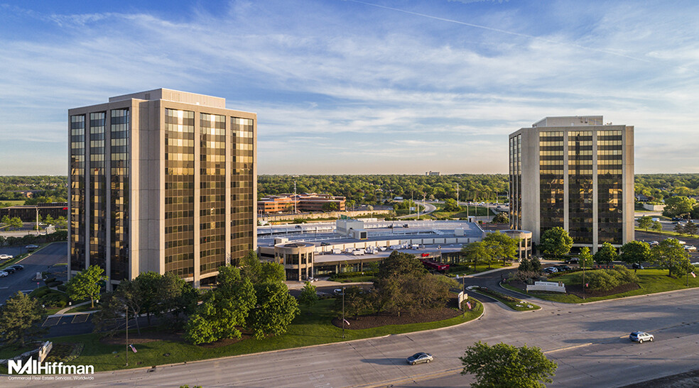 1415 W 22nd St, Oak Brook, IL à louer - Photo de l’immeuble – Image 1 sur 49