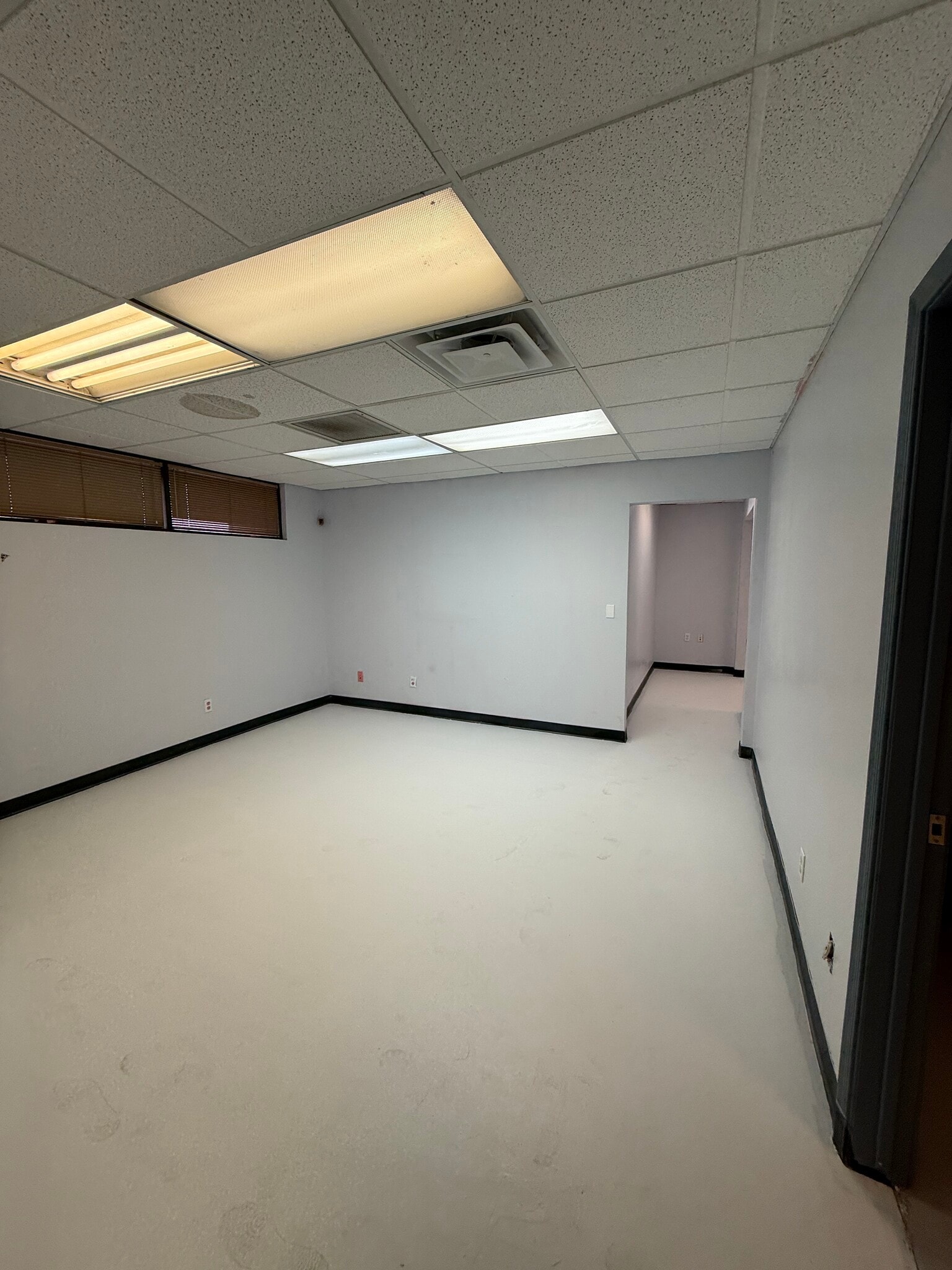 1502 W Hatcher Rd, Phoenix, AZ à louer Photo intérieure– Image 1 sur 3