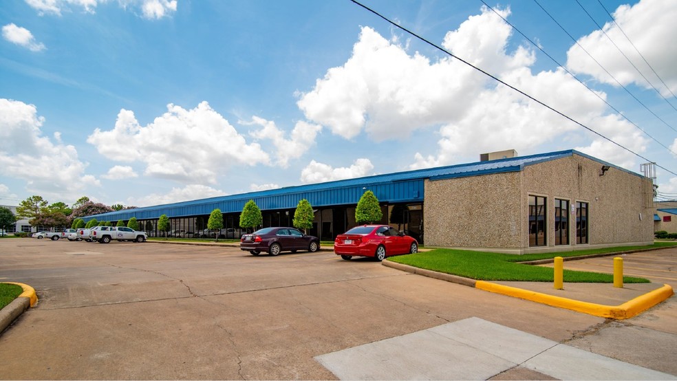 8700 Clay Rd, Houston, TX à louer - Photo principale – Image 3 sur 4