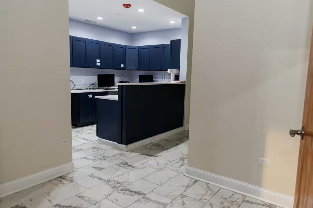 10354 S Harlem Ave, Palos Hills, IL à louer Photo intérieure– Image 1 sur 11