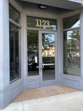 1123 E Main St, Bridgeport, CT à louer Photo de l’immeuble– Image 1 sur 6