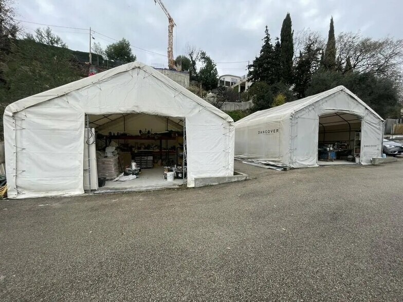 Terrain dans Nice à louer - Photo de l’immeuble – Image 2 sur 4