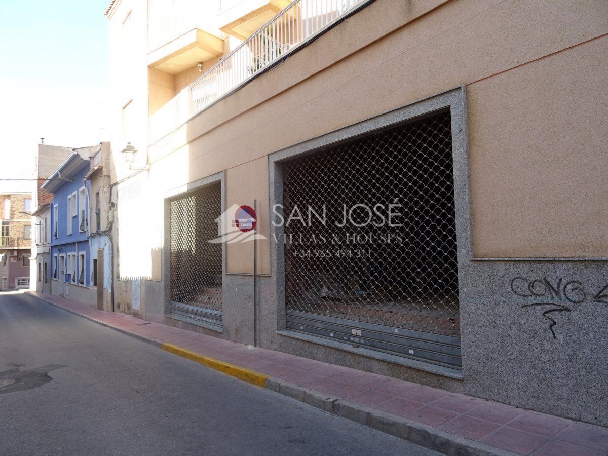 Local commercial dans Aspe, Alicante à vendre Photo de l’immeuble– Image 1 sur 5