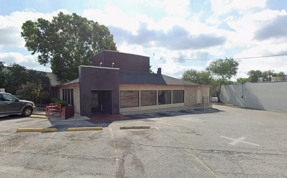 6630 San Pedro Ave, San Antonio, TX à vendre - Photo de l’immeuble – Image 1 sur 4