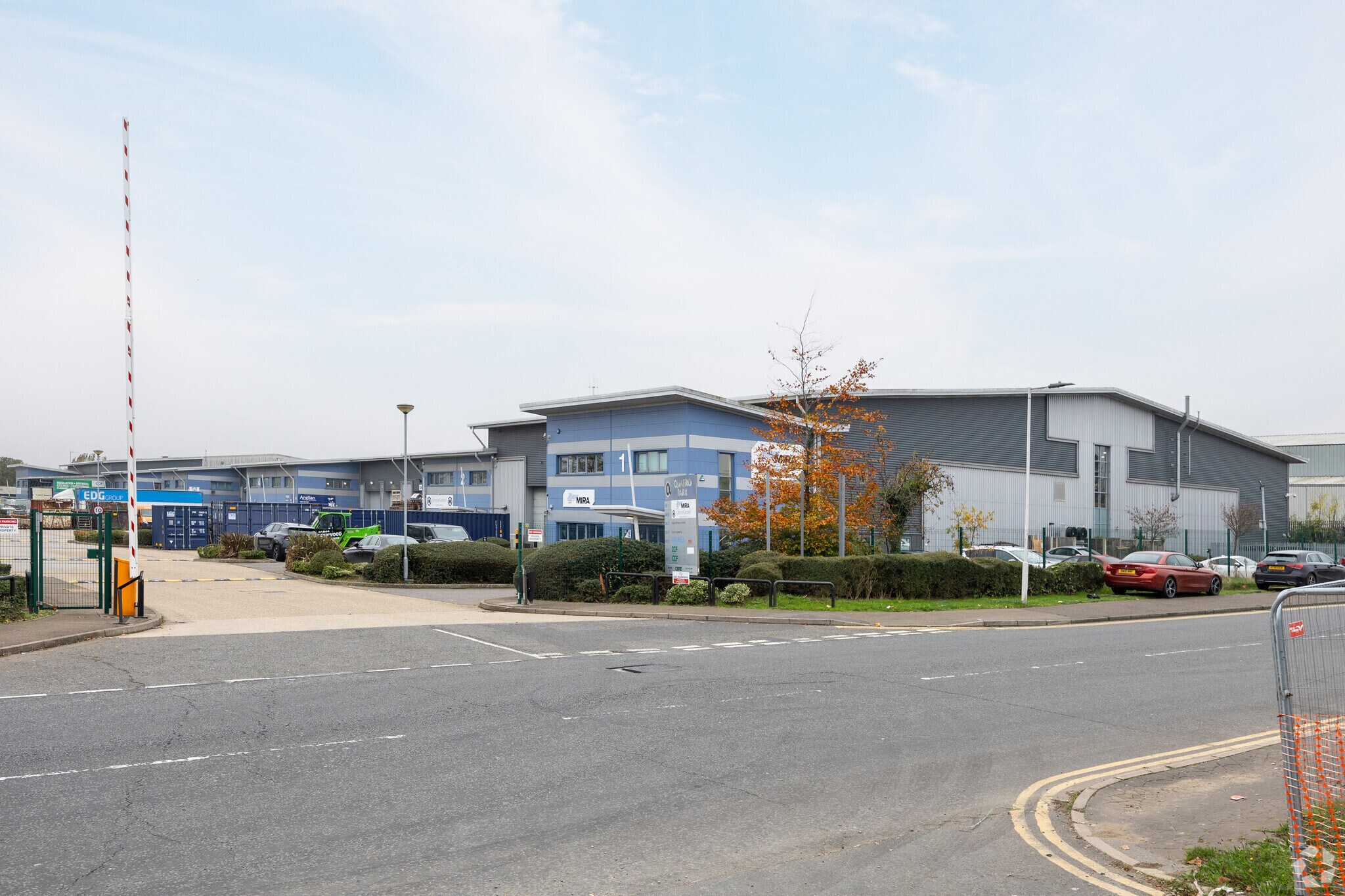 Paycocke Rd, Basildon à louer Photo principale– Image 1 sur 4