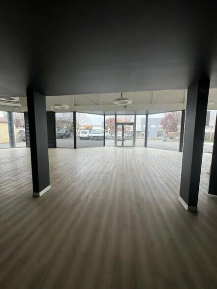 Local commercial dans Saint-Orens-de-Gameville à louer - Photo de l’immeuble – Image 2 sur 5