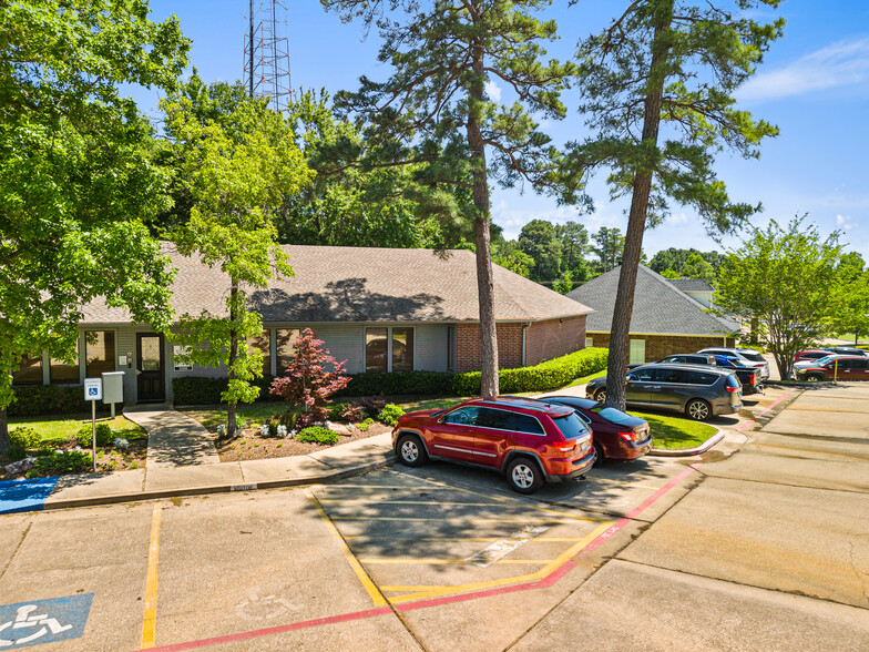 3206 4th St, Longview, TX à louer - Photo de l’immeuble – Image 3 sur 19
