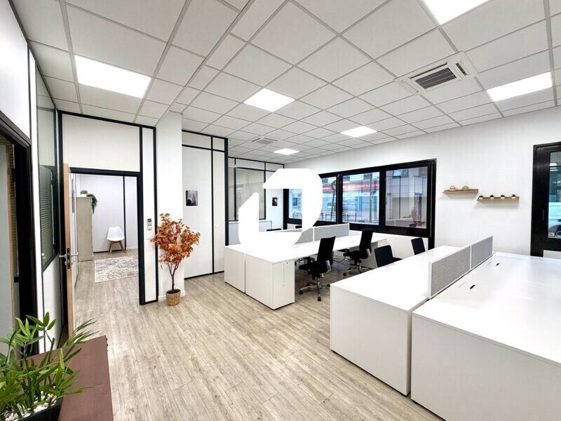 Bureau dans Levallois-Perret à louer Photo intérieure– Image 1 sur 16
