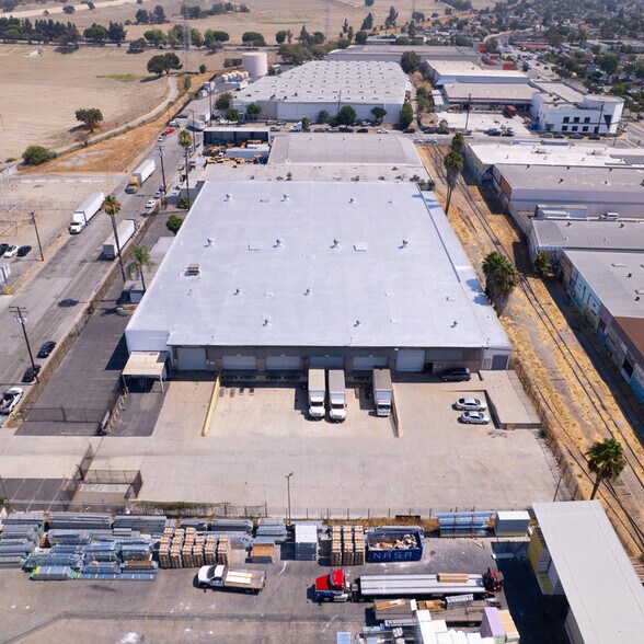 7240 Crider Ave, Pico Rivera, CA à louer - Aérien – Image 2 sur 11