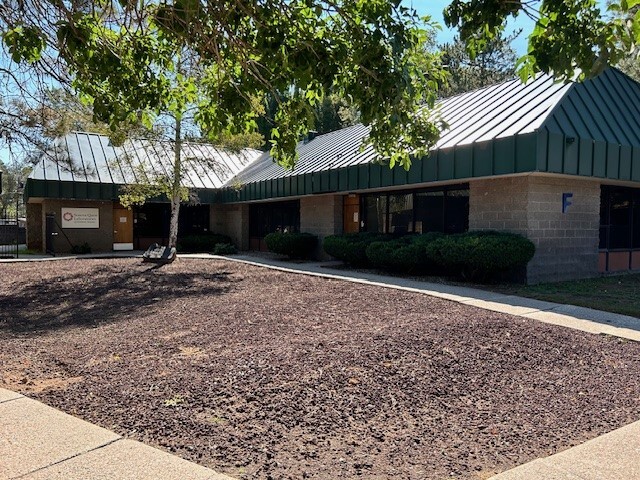 1515 E Cedar Ave, Flagstaff, AZ à louer - Photo principale – Image 1 sur 3