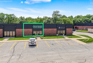 7700 University Blvd, Clive, IA à louer Photo de l’immeuble– Image 1 sur 2