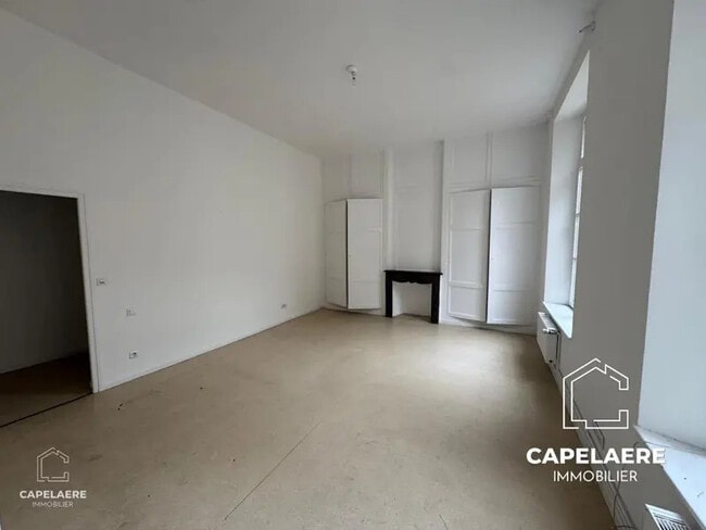 Plus de détails pour Bureau à vendre