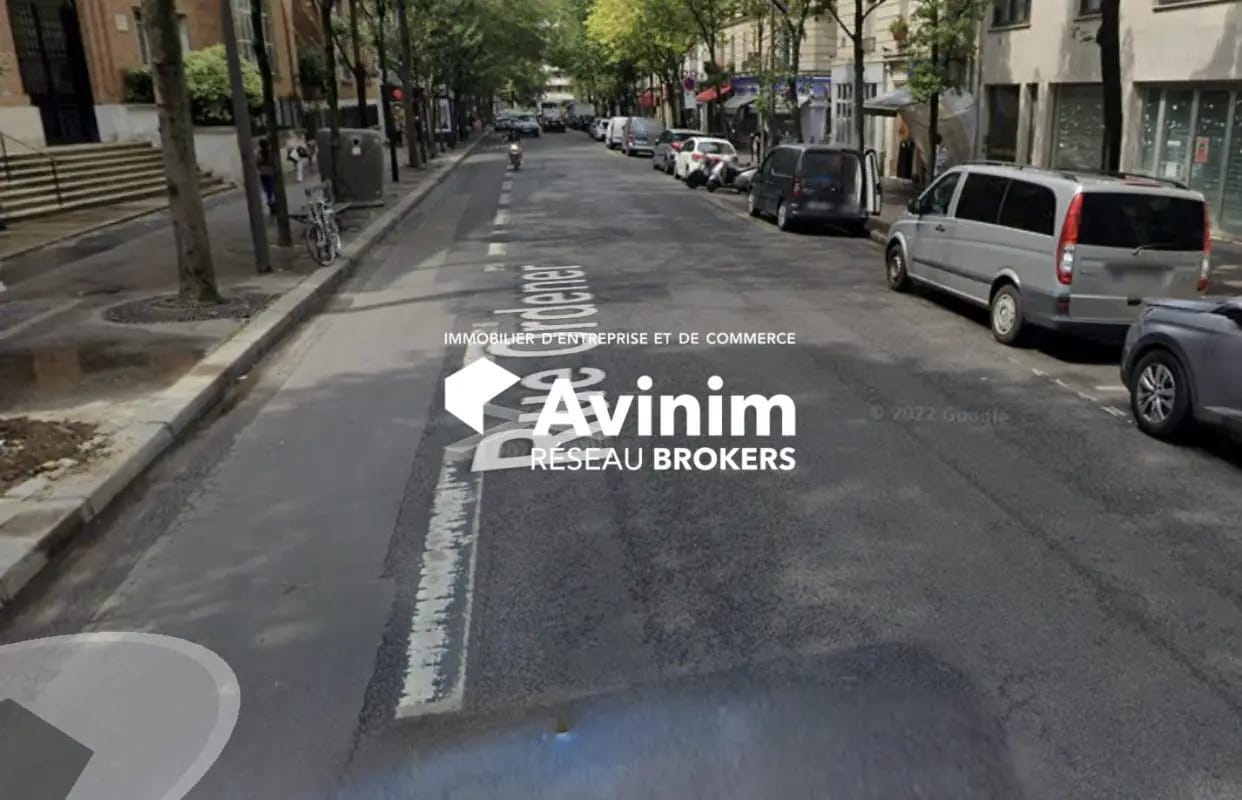 Local commercial dans Paris à louer Photo de l’immeuble– Image 1 sur 2
