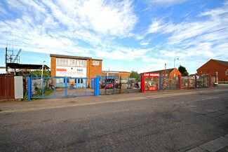 Plus de détails pour 66-80 Arundel Rd, Luton - Industriel/Logistique à louer