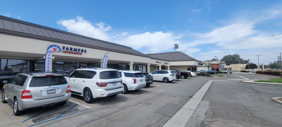 15013-15081 Golden West, Huntington Beach, CA à louer - Photo de l’immeuble – Image 3 sur 6