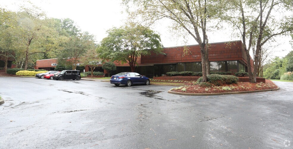 1777 Phoenix Pky, Atlanta, GA à vendre - Photo principale – Image 1 sur 9