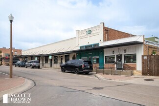 Plus de détails pour 205-211 Cedar St, Denton, TX - Local commercial à louer