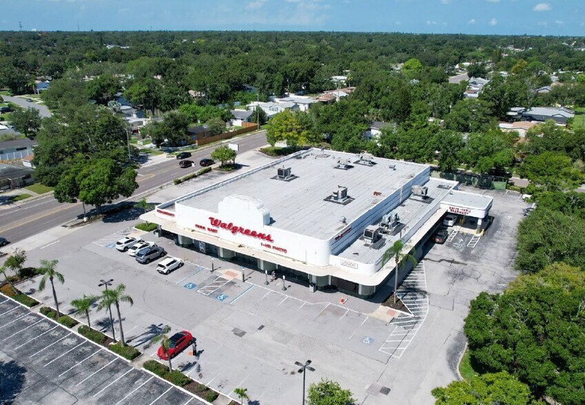 5420 Dr Martin Luther King Jr St N, Saint Petersburg, FL à vendre - Photo de l’immeuble – Image 2 sur 6