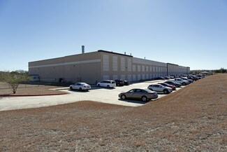 Plus de détails pour 1732 Universal City Blvd, Universal City, TX - Industriel/Logistique à louer
