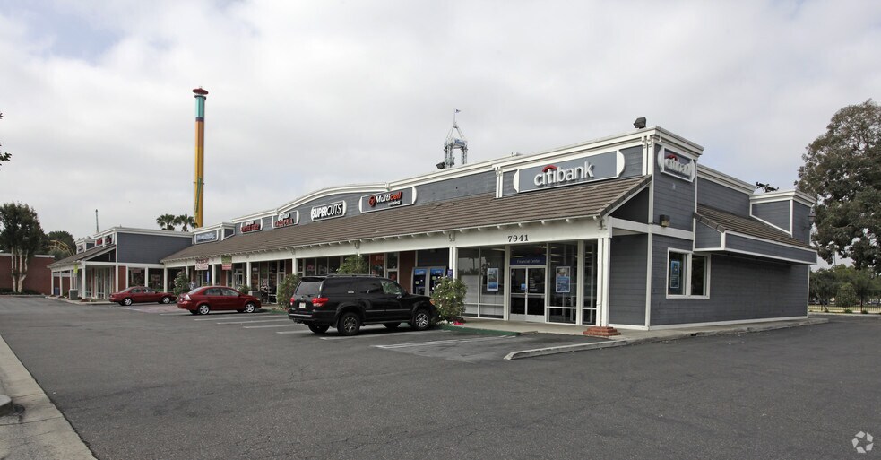 7941 Beach Blvd, Buena Park, CA à louer - Photo principale – Image 1 sur 12