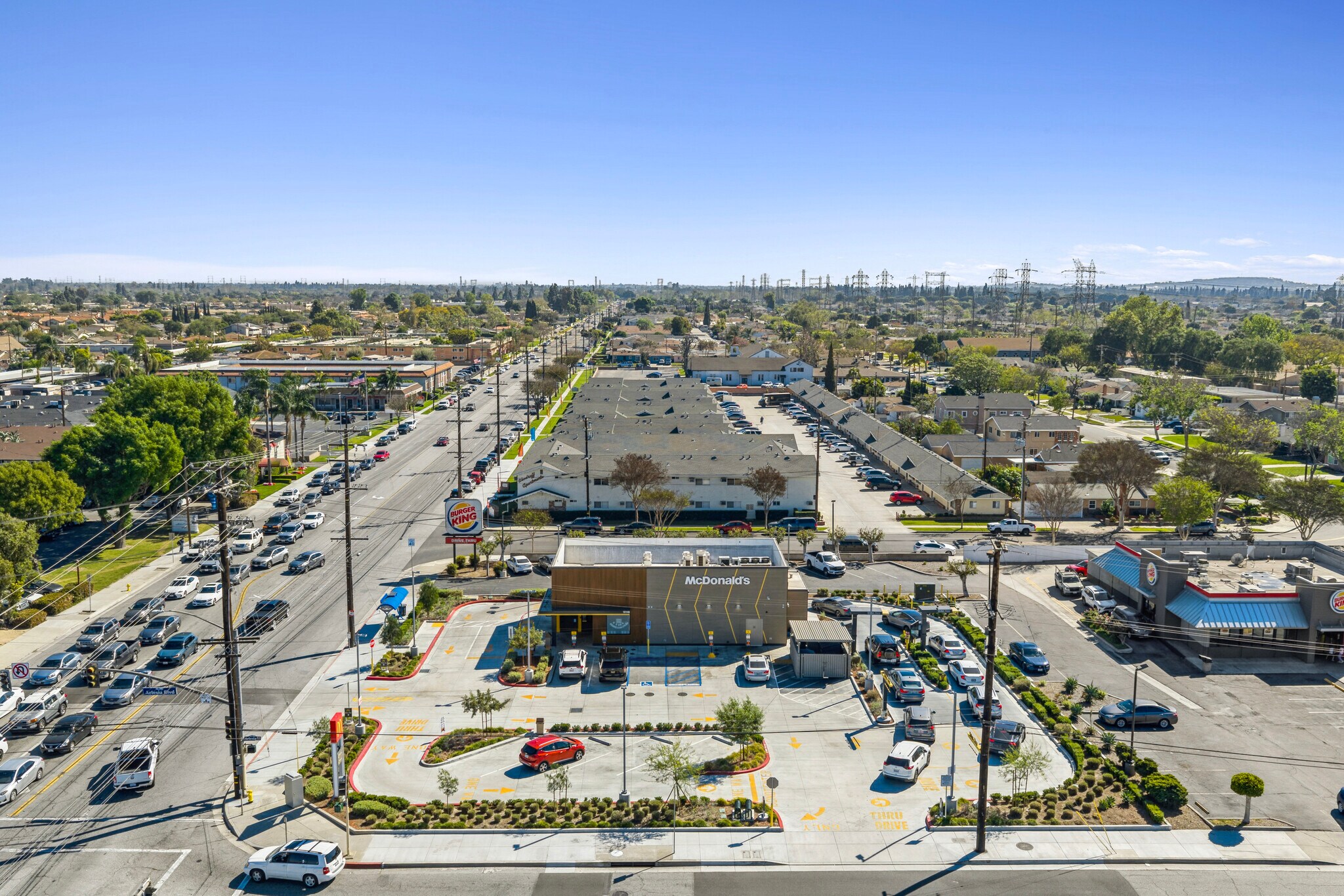 10146 Artesia Blvd, Bellflower, CA à vendre Photo principale– Image 1 sur 12