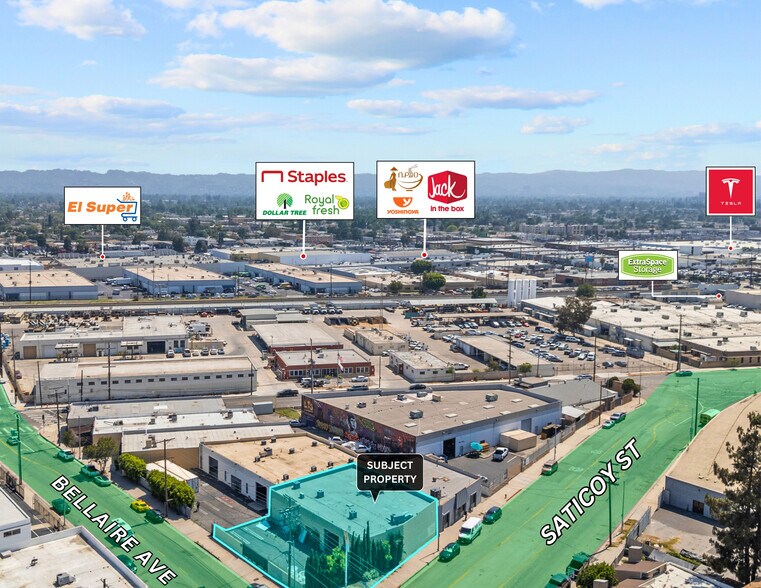 7425 Bellaire Ave, North Hollywood, CA à vendre - Photo de l’immeuble – Image 2 sur 7