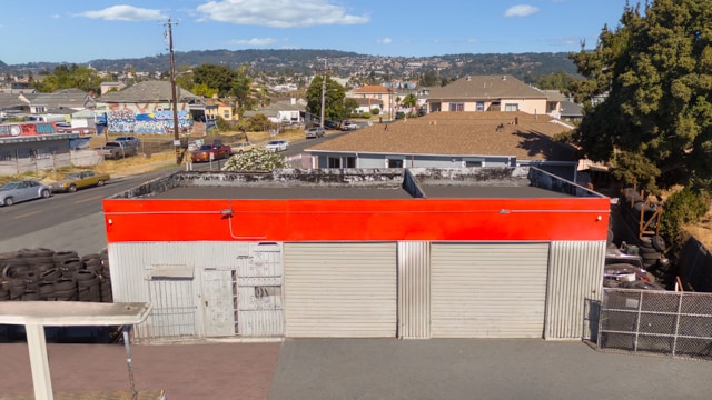 5500 International Blvd, Oakland, CA à vendre - Photo de l’immeuble – Image 1 sur 17