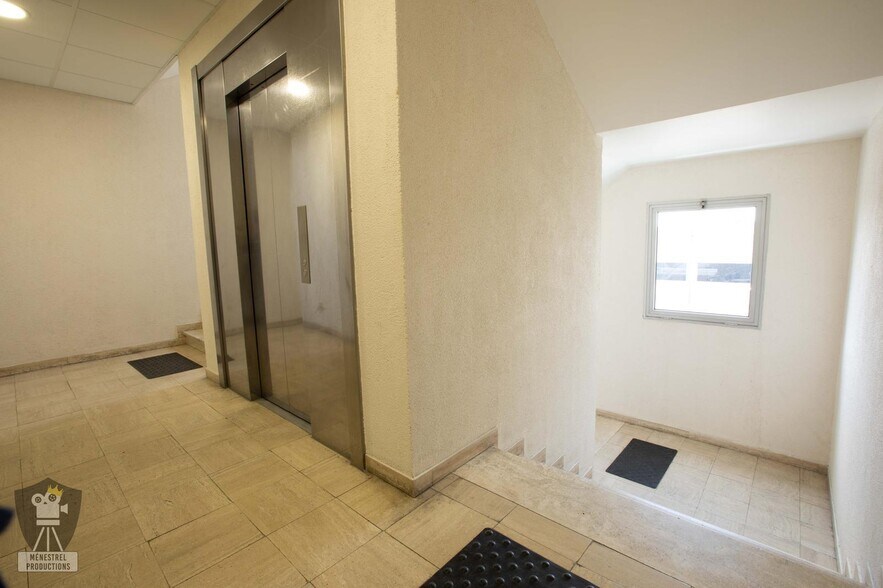 81 Route De Grigny, Ris-Orangis à louer - Photo de l’immeuble – Image 3 sur 12