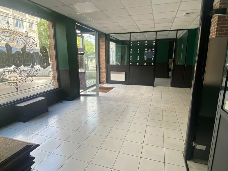 Local commercial dans Caen à louer - Photo de l’immeuble – Image 3 sur 12