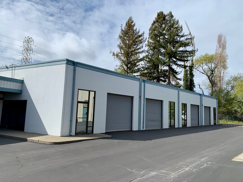 11 Commercial Blvd, Novato, CA à louer - Photo de l’immeuble – Image 1 sur 10