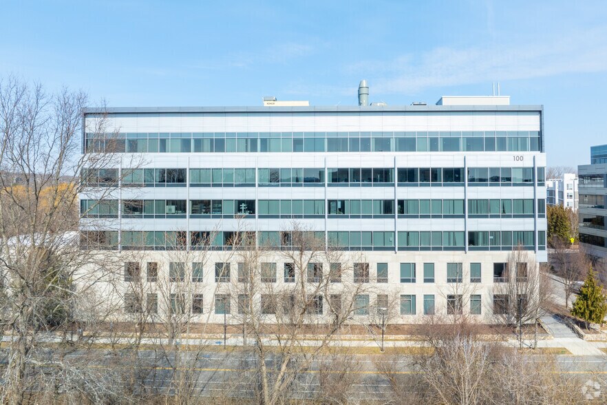 100 Acorn Park Dr, Cambridge, MA à louer - Photo de l’immeuble – Image 2 sur 5